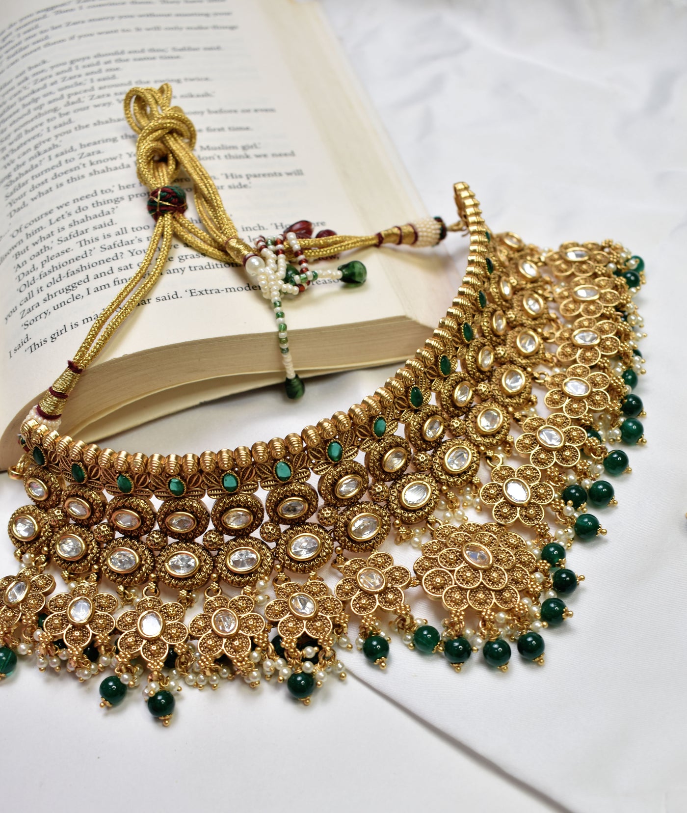 Ishani Necklace set (green)