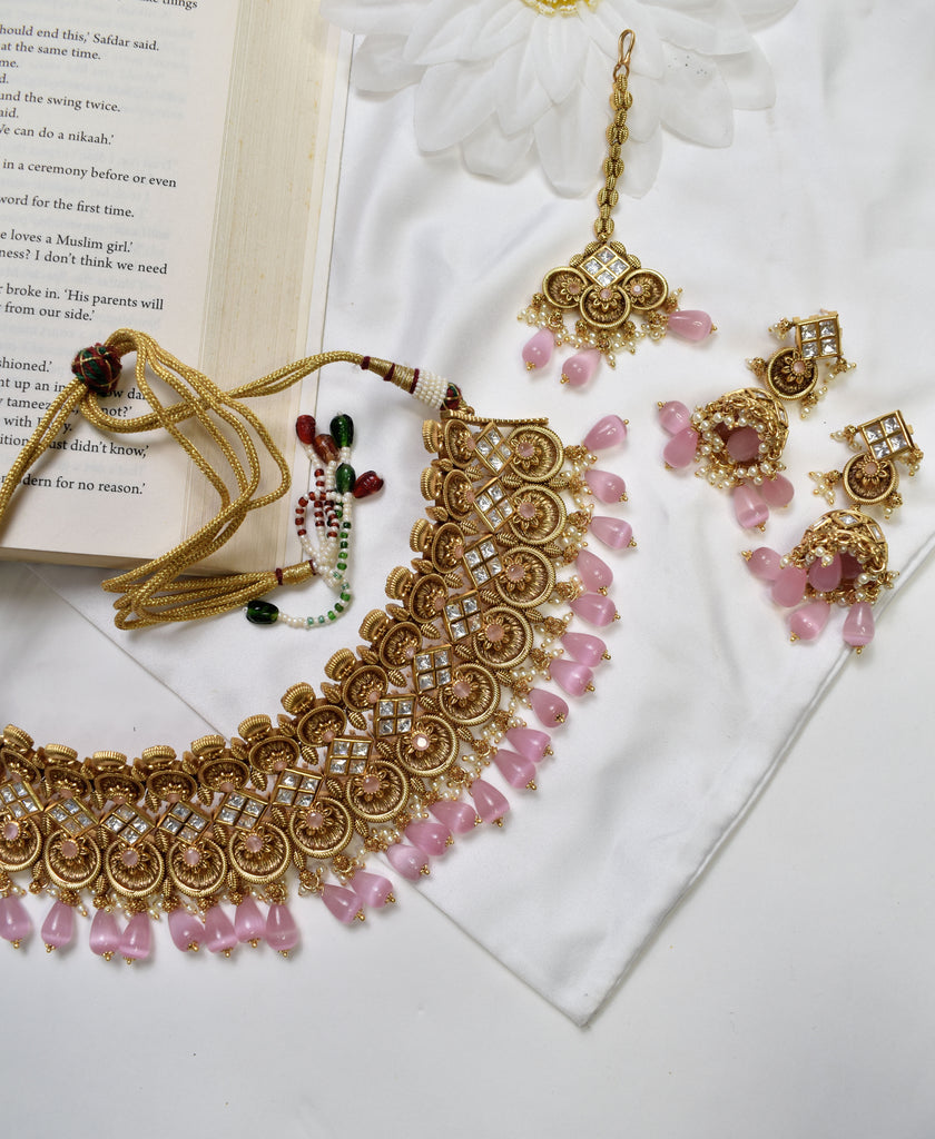 Milani necklace set