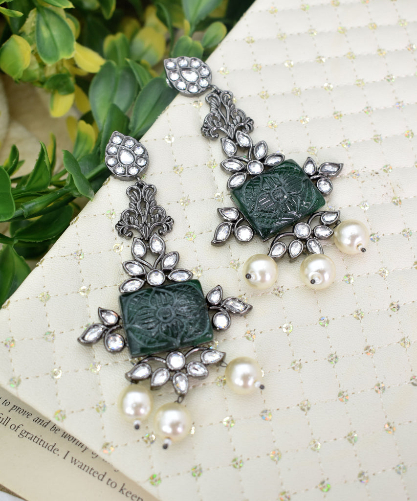 Zunaira earrings (green)
